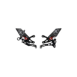 Pedane Regolabili R Version per Aprilia <p>Nero</p>