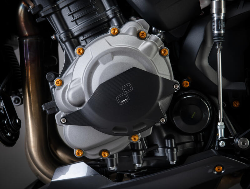 Copri Alternatore Lato Sx per Triumph Nero