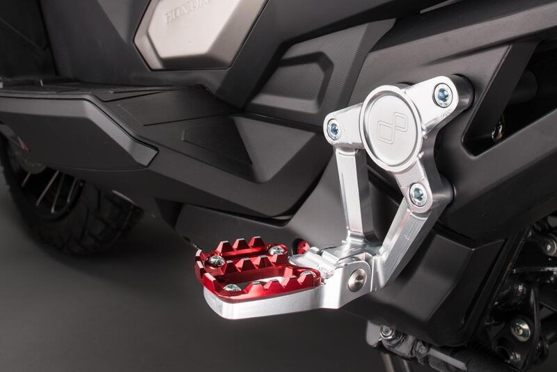 Pedane Con Poggiapiedi Snodati per Honda Rosso