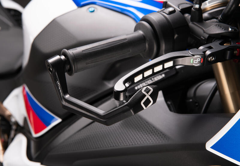 Protezione Leva Freno In Alluminio - Interasse 132 Mm / Terminale Colorato Nero