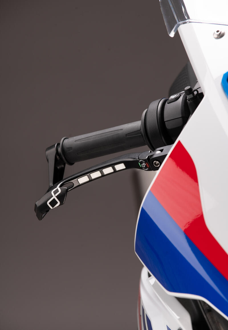 Protezione Leva Freno In Alluminio - Interasse 132 Mm / Terminale Colorato Nero