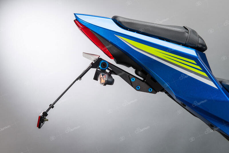 Kit Portatarga Regolabile per Suzuki NeroB3