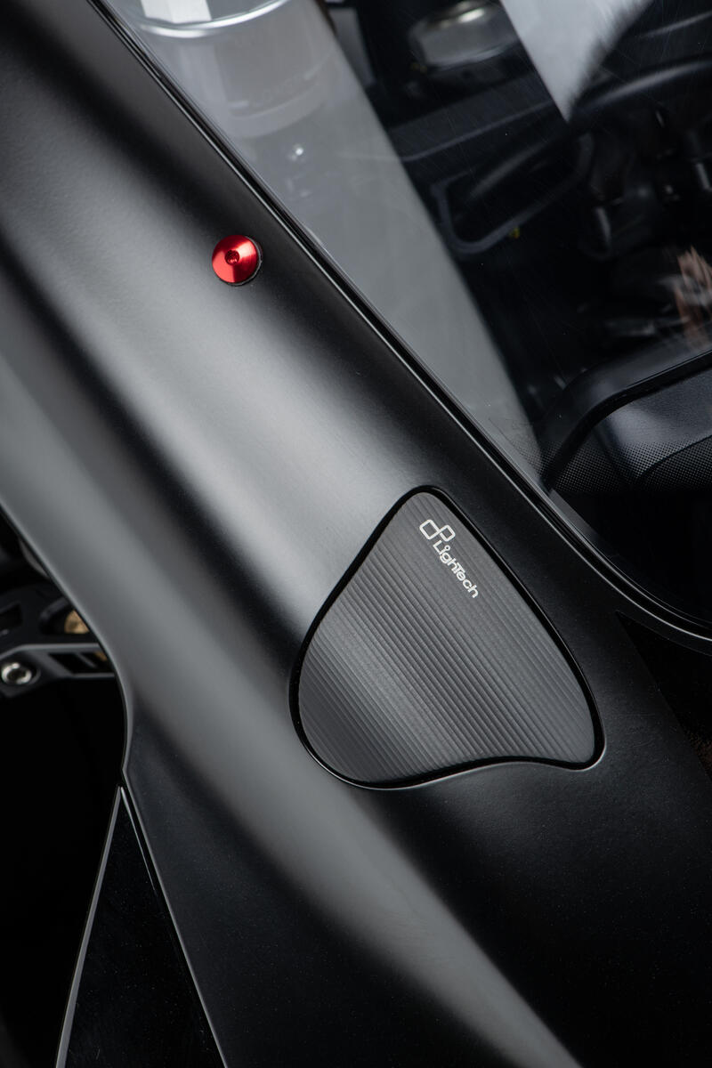 Coppia Tappi Sede Specchio per Yamaha Nero